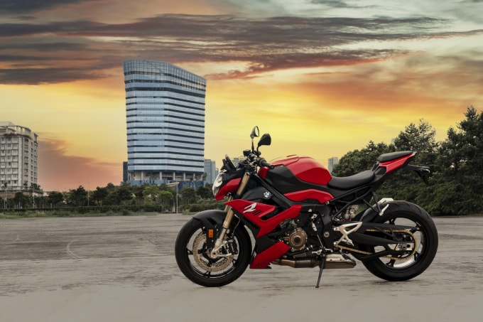 bmw motorrad viet nam gioi thieu bmw s 1000 r hoan toan moi hinh 4