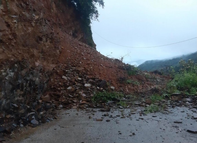 lai chau quoc lo 4h sat lo giao thong un tac hinh 1