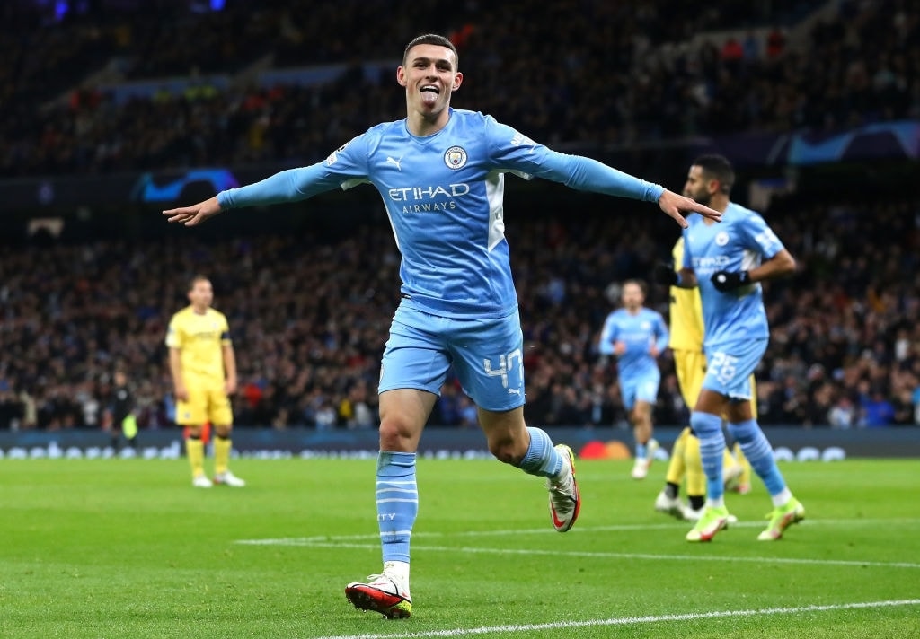 man city tien sat tam ve vao vong 1 8 champions league hinh 3