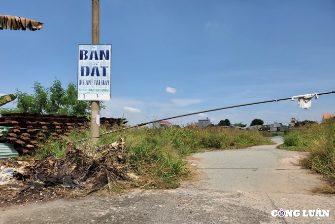 toan canh khu dat gan 12 ha cua nganh duong sat den nay chi con dung mot duong ray hinh 6