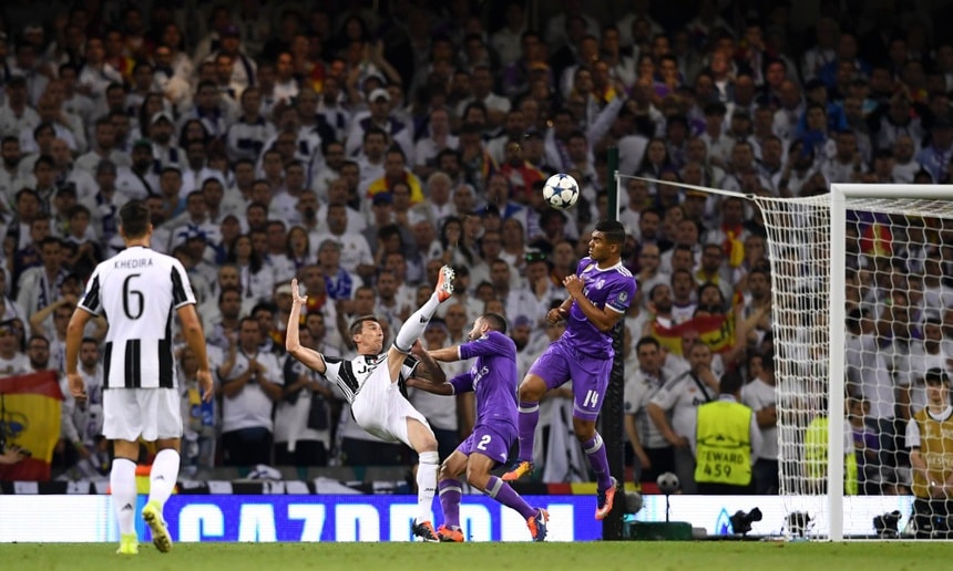 10 pha ghi ban dep nhat trong lich su champions league hinh 2