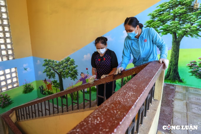 ha noi cac truong hoc ngoai thanh phun khu khuan cho don hoc sinh tro lai hinh 7