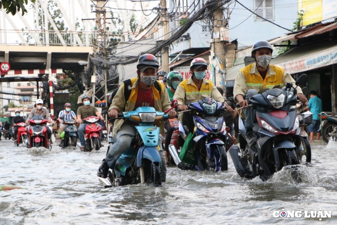 tp hcm ngap nang nguoi dan ra duong cau ca hinh 5