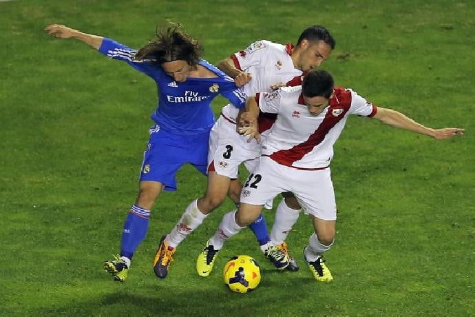 nhan dinh tran real madrid vs rayo vallecano 3h ngay 7 11 hinh 1