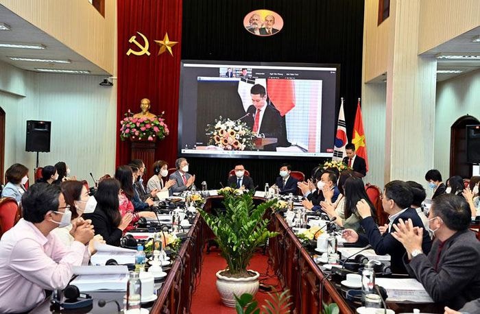 nha bao can co phuong phap ky nang cong cu de kiem tra xac minh thong tin truoc khi cung cap cho cong chung hinh 1