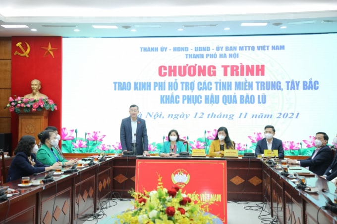 ha noi trao tang 7 ty dong ho tro 7 tinh mien trung va tay bac khac phuc thiet hai do mua lu hinh 2