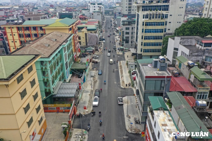 ha noi mat duong vu trong phung thay ao moi het canh khoi bui tac duong hinh 9