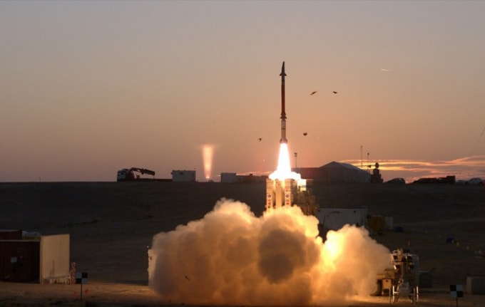 israel pho dien he thong tac chien dien tu scorpius cuc dinh hinh 1