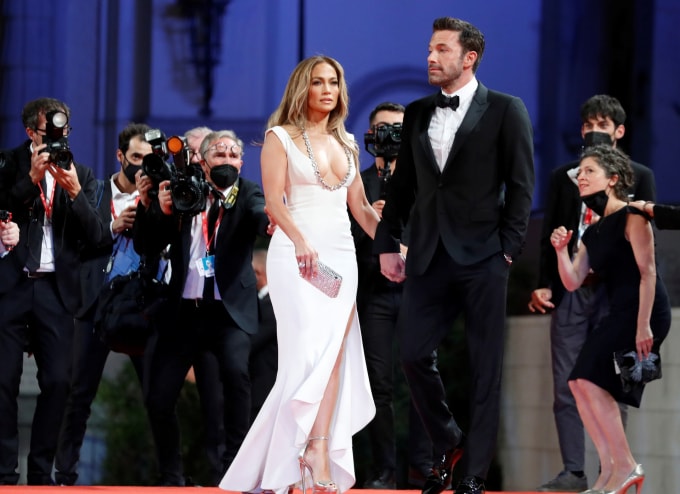 trai qua 3 cuoc hon nhan tan vo jennifer lopez van muon ket hon lan bon hinh 2