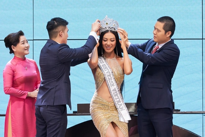 a hau kim duyen duoc trao vuong mien thi hoa hau hoan vu hinh 3