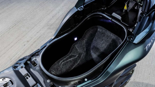 xe tay ga 2022 yamaha tmax 560 tech max ra mat tai chau au thiet ke ham ho hinh 9