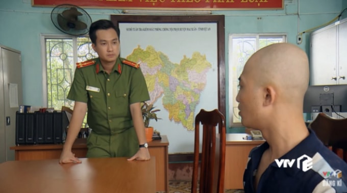 pho trong lang tap 10 hoai chan duong dong va hai de chup anh hinh 1