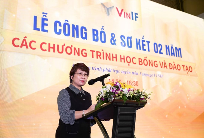 vingroup trao 40 ty hoc bong dao tao 300 thac si tien si trong nuoc hinh 3