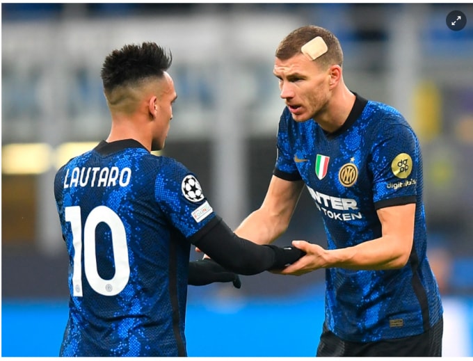top 11 doi bong da vao vong knock out champions league hinh 7