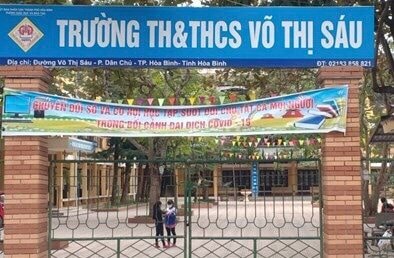 hoa binh hoc sinh sinh vien tam dung den truong hinh 1