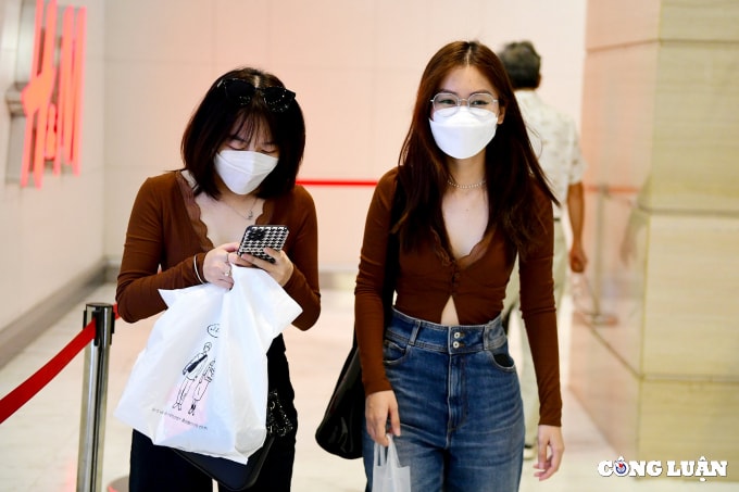 khong con canh chen lan xo day gianh do giam gia trong ngay black friday hinh 5