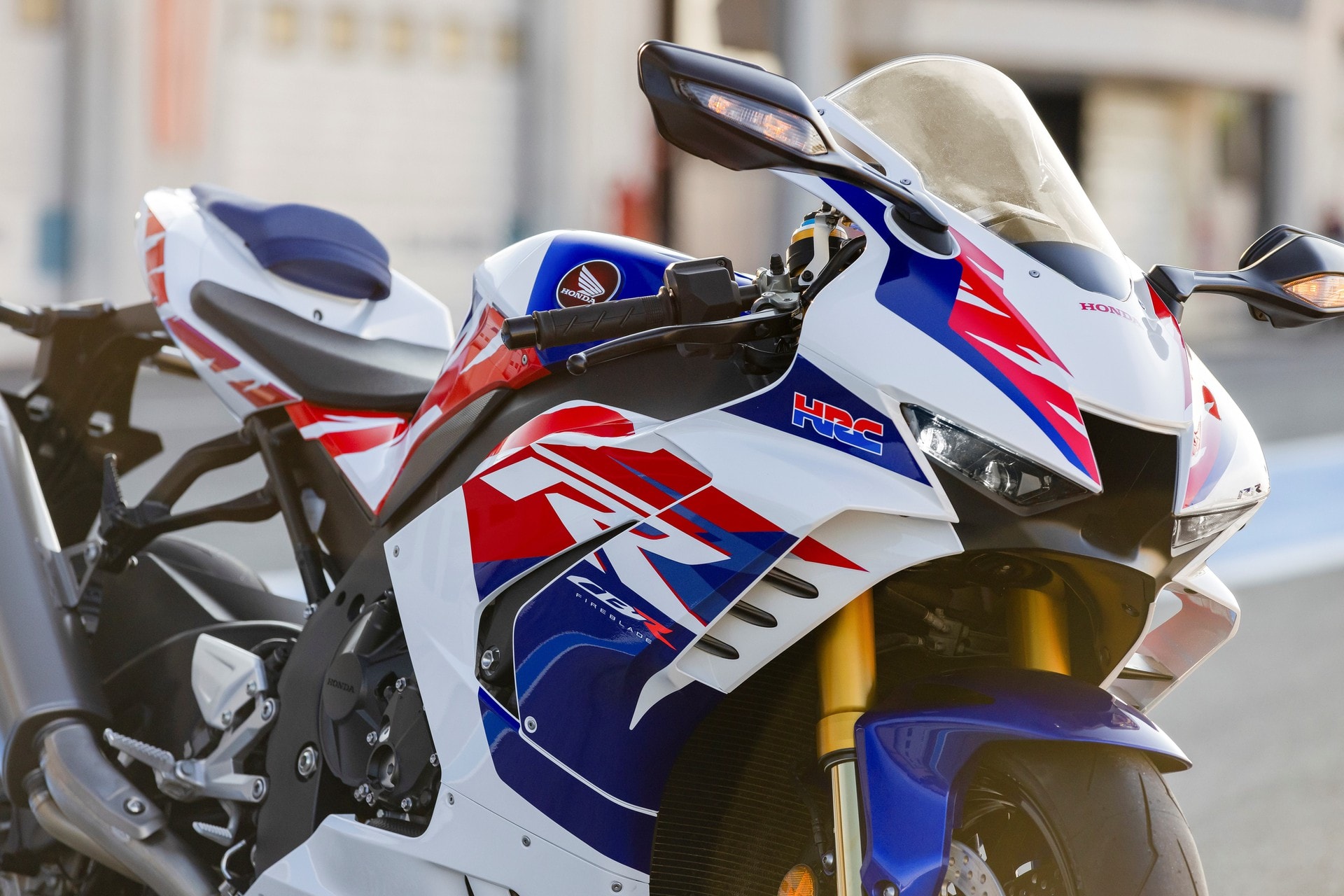 honda cbr1000rr r ra mat duoc nang cap hieu nang va co them ban dac biet hinh 6