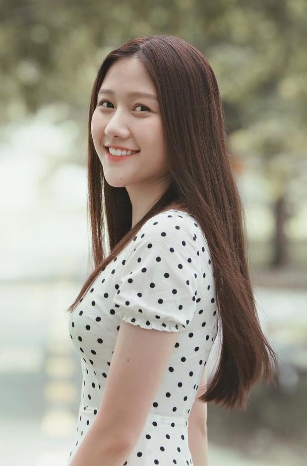 em gai tran thanh hoa than vao vai dien moi trong web drama lang xom cha cha cha hinh 2