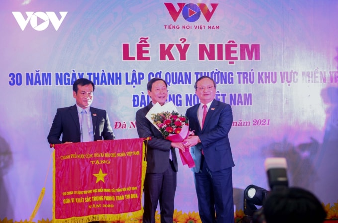 vov mien trung can tiep tuc phat huy truyen thong doan ket than ai hinh 1