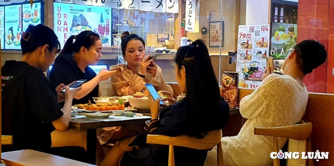 tp hcm keu goi nguoi dan giam tu tap la ca de phong bien chung omicron hinh 1