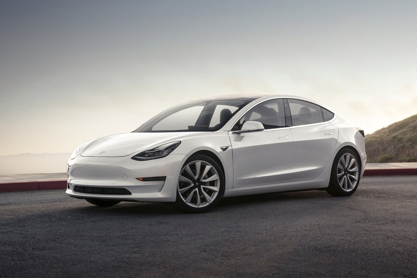 tesla trieu hoi hon 7000 xe model s va model x de kiem tra loi tui khi hinh 2
