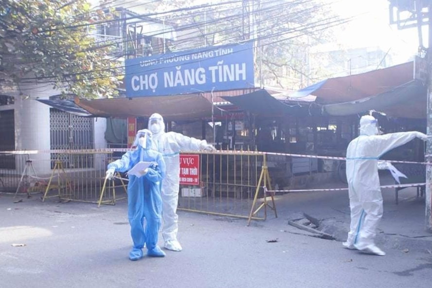 tp nam dinh phong toa 1 cho va loat nha dan lien quan chum benh moi hinh 1