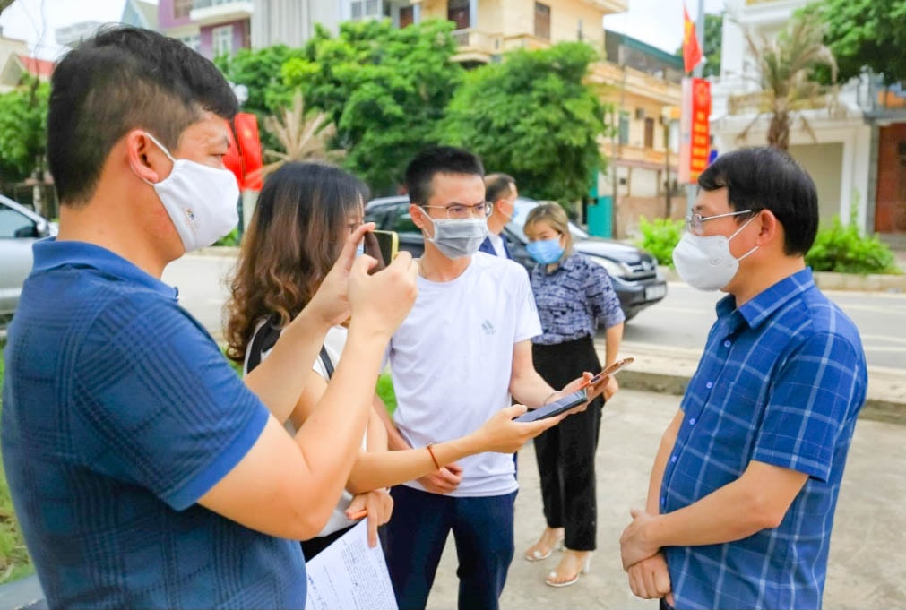 voi phong vien moi vao nghe dieu quan trong la khong duoc nan chi hinh 1
