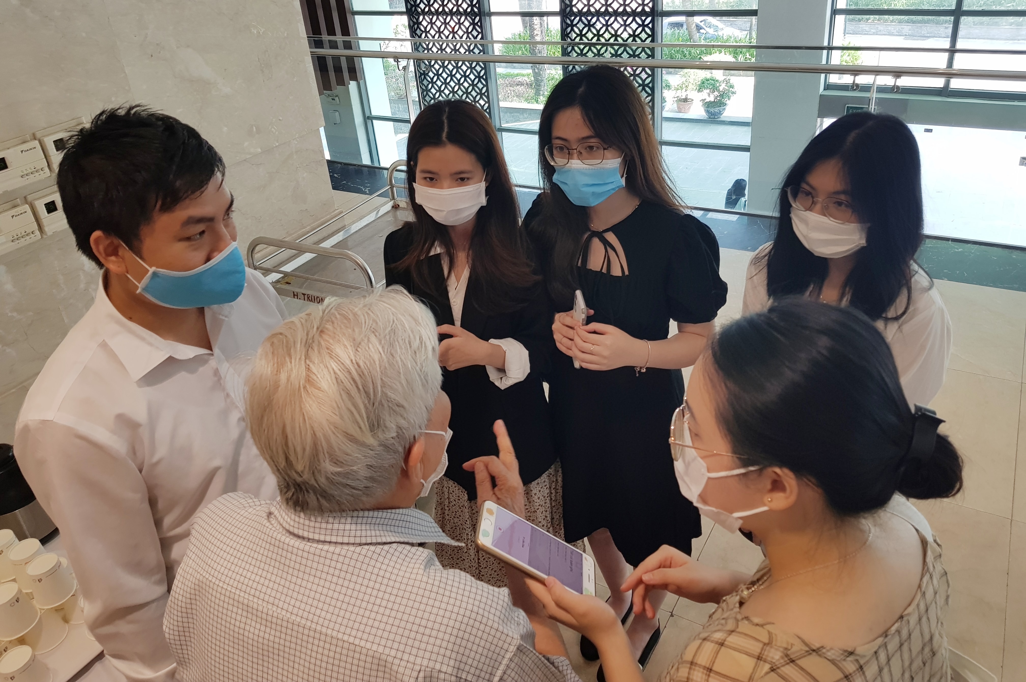voi phong vien moi vao nghe dieu quan trong la khong duoc nan chi hinh 3