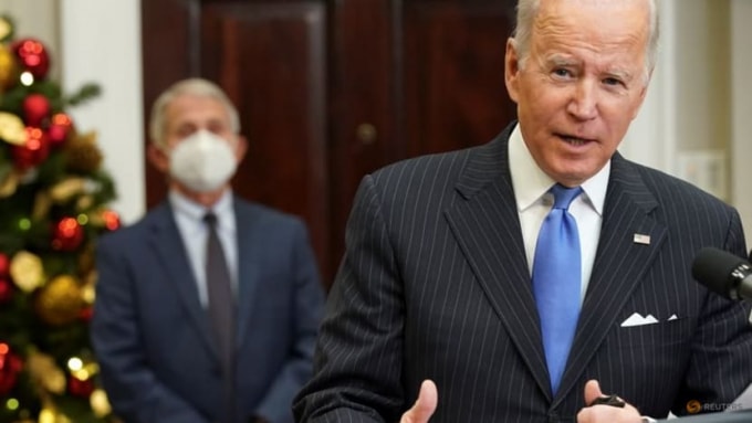 biden cam ket khong dong cua nuoc my keu goi binh tinh truoc bien the omicron hinh 1
