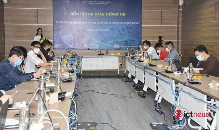 dien tap ung cuu su co tan cong tu choi dich vu cho co quan bao chi hinh 1