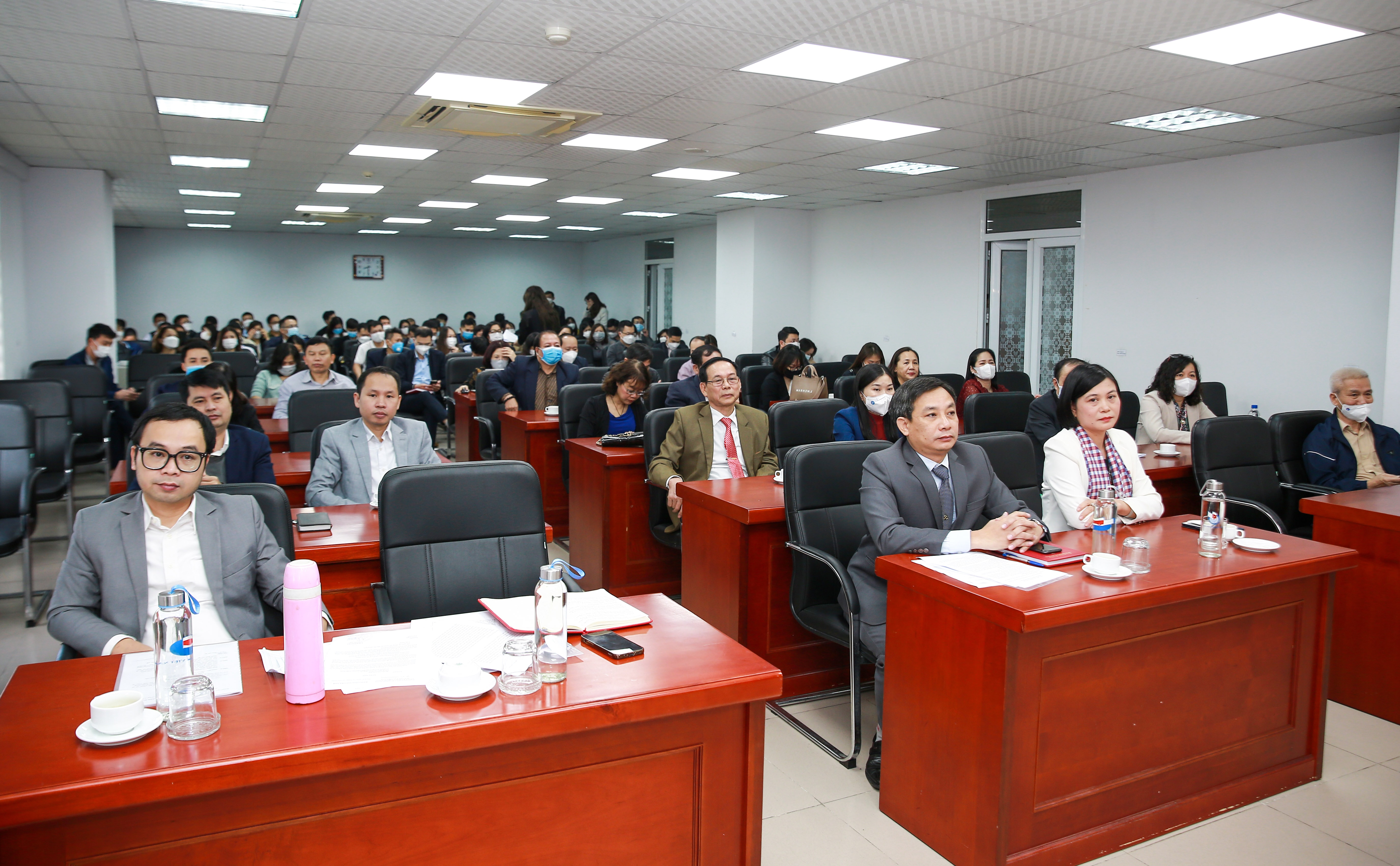 hoi nghi quan triet tuyen truyen va thuc hien nghi quyet dai hoi xiii cua dang bo khoi cac co quan trung uong hinh 1