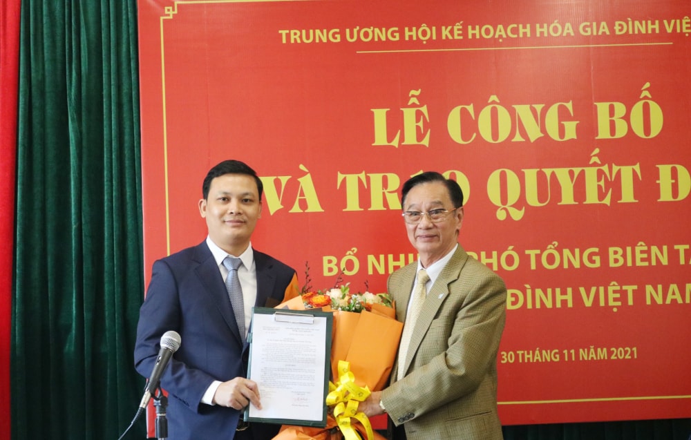 nha bao hoang van vung giu chuc pho tong bien tap tap chi gia dinh viet nam hinh 1