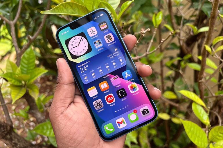 hang boe cung cap 50 trieu man hinh oled cho apple vao nam 2022 hinh 1