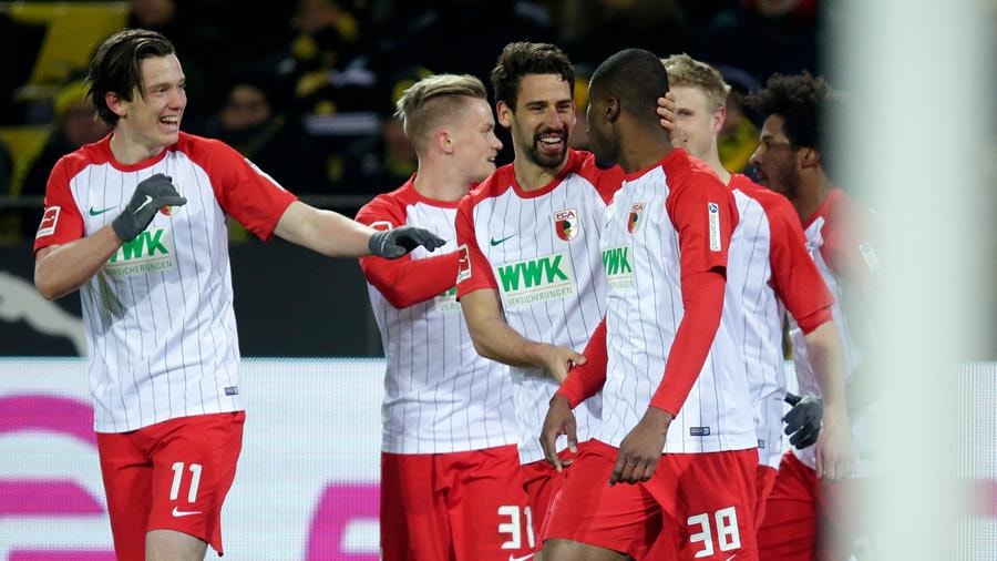 nhan dinh tran augsburg vs bochum 21h30 ngay 4 12 hinh 1