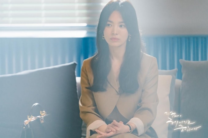 song hye kyo gay tranh cai khi tro thanh nu dien vien cat xe cao nhat han quoc hinh 2
