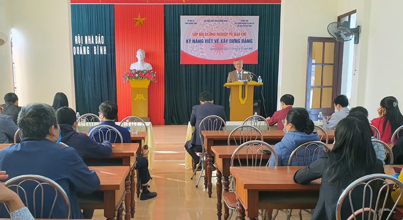 nang cao ky nang san xuat tin bai tuyen truyen ve cong tac xay dung dang hinh 1