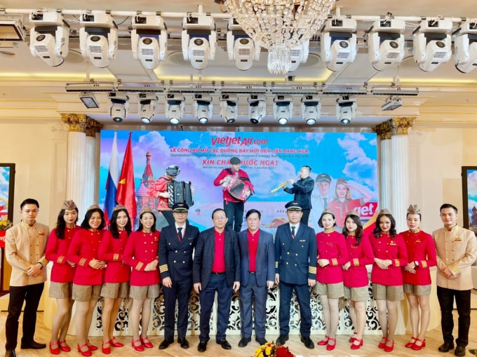 vietjet cong bo cac duong bay thang toi mat xco va nhan chuyen tham nga cua chu tich nuoc nguyen xuan phuc hinh 4