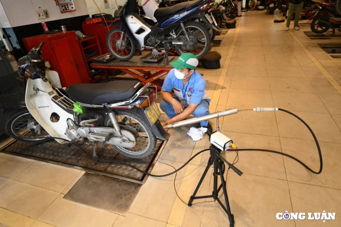 ha noi gan 3 nghin xe may duoc kiem tra khi thai hinh 1