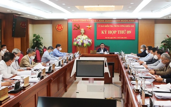 dang vien khong duoc thau tom quyen luc doi thuc hien tam quyen phan lap xa hoi dan su hinh 1