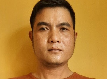 no sung doa ban gai de niu keo tinh cam hinh 1