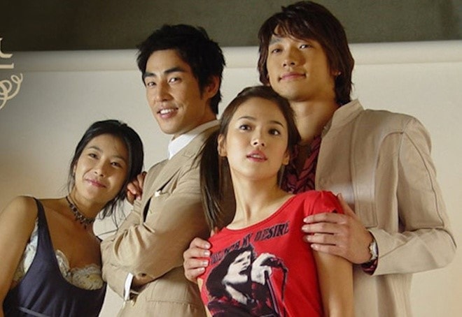 loat vai dien lam nen ten tuoi cua song hye kyo hinh 5