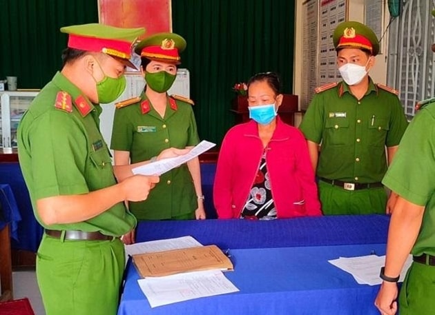 bat giu chu hui lua dao chiem doat hon 700 trieu dong hinh 1