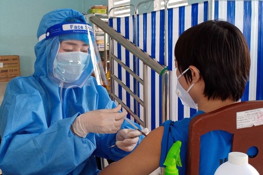 soc trang len ke hoach tiem mui 3 va tiem vaccine cho tre tu 3 12 tuoi hinh 1