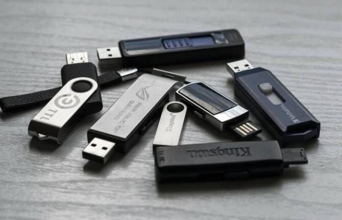 nga che tao usb tu dong phat no khi bi hack hinh 1