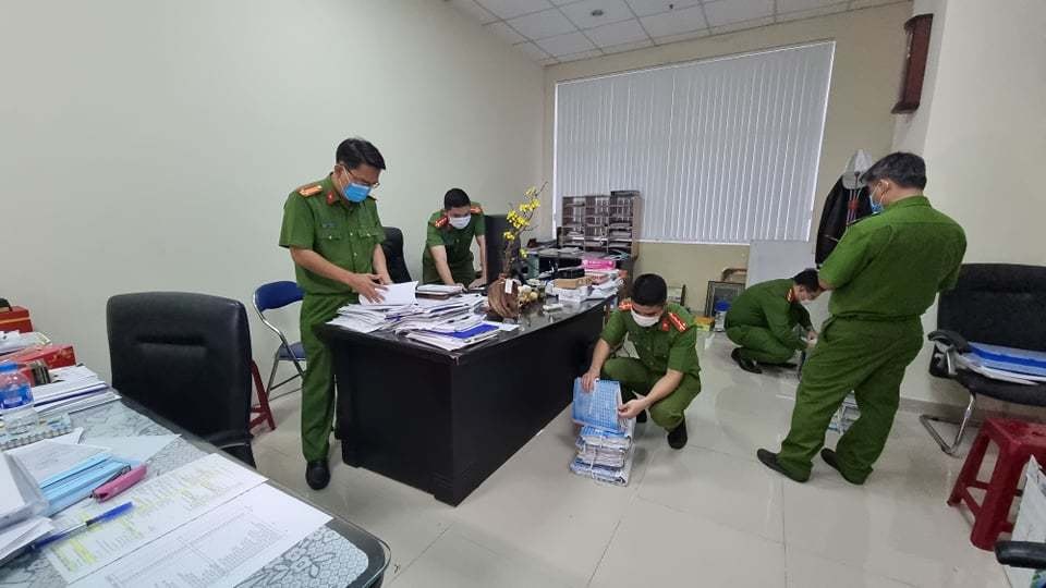 bat tong giam doc cong ty cp dau tu phat trien nha da nang hinh 2