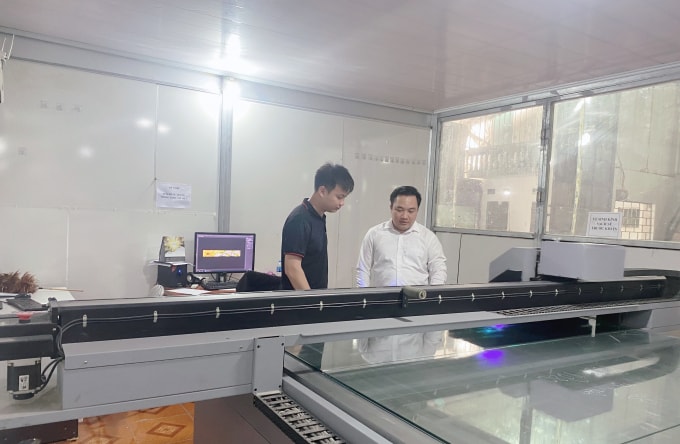duc nam glass mang lai su hien dai dang cap cho khong gian noi that hinh 2