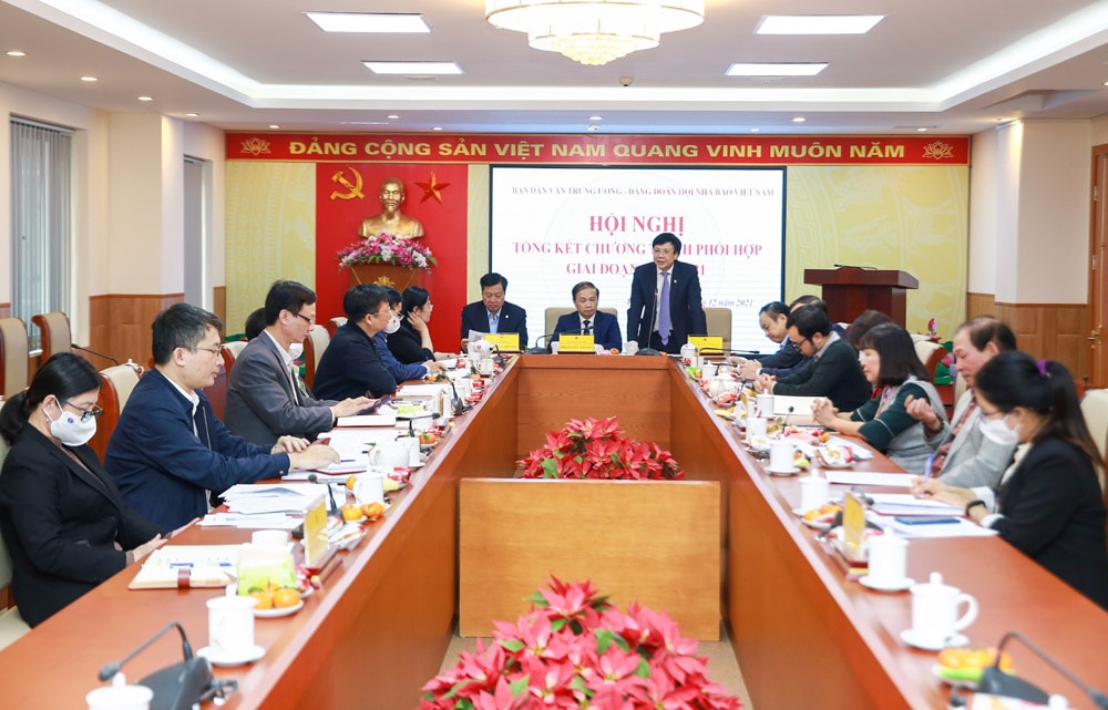 tiep tuc doi moi nang cao hieu qua phoi hop giua ban dan van trung uong va dang doan hoi nha bao viet nam hinh 3