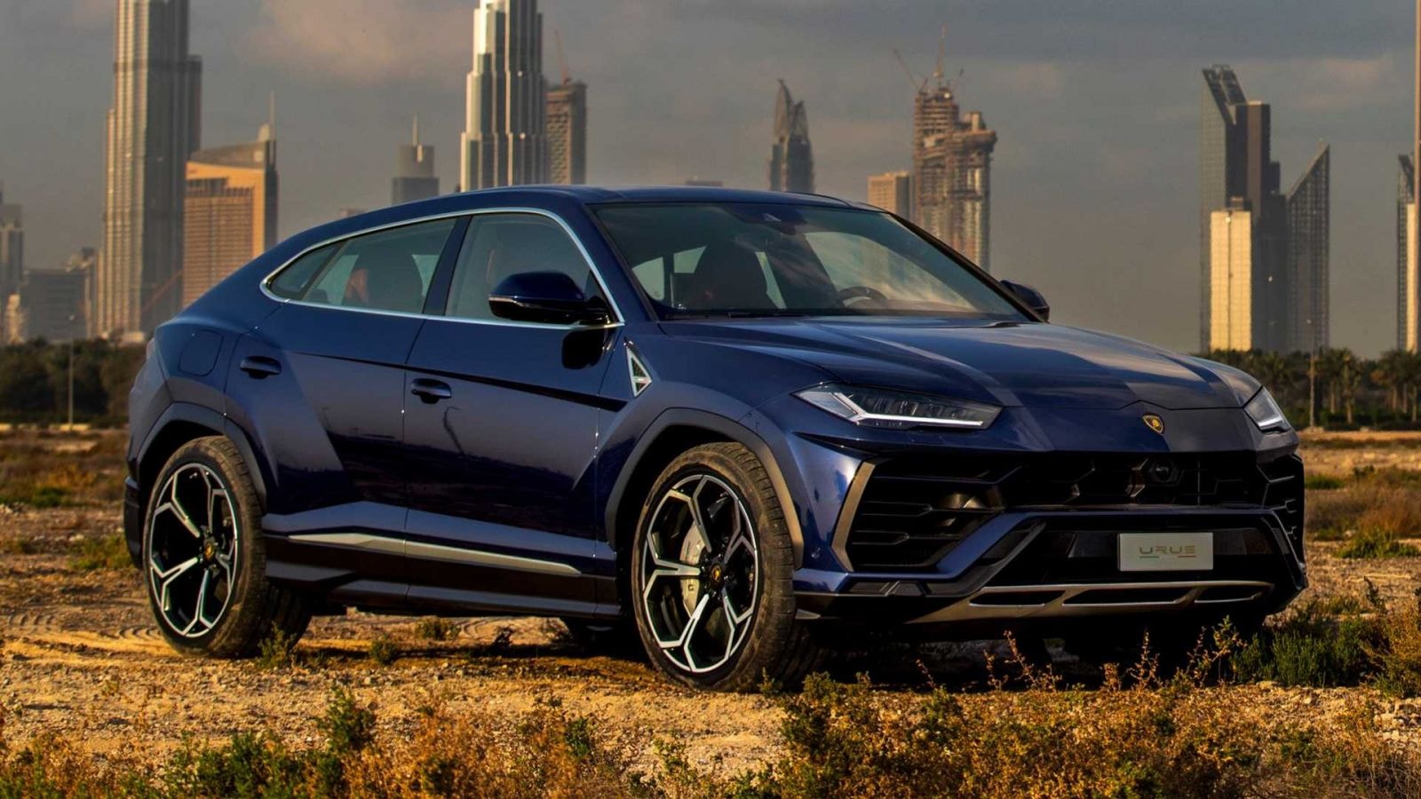 lamborghini urus da dat doanh so 16000 xe sau 4 nam ra mat hinh 1