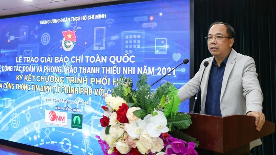 bao cua doan hay goi ten nhung viec vi dai cua dat nuoc va huong thanh nien vao do hinh 5