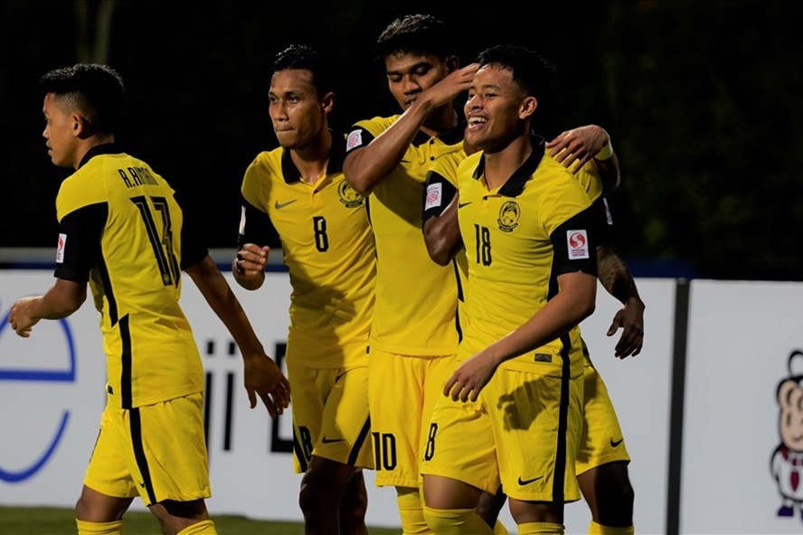tuyen malaysia danh bai lao 4 0 tai aff cup 2020 hinh 2
